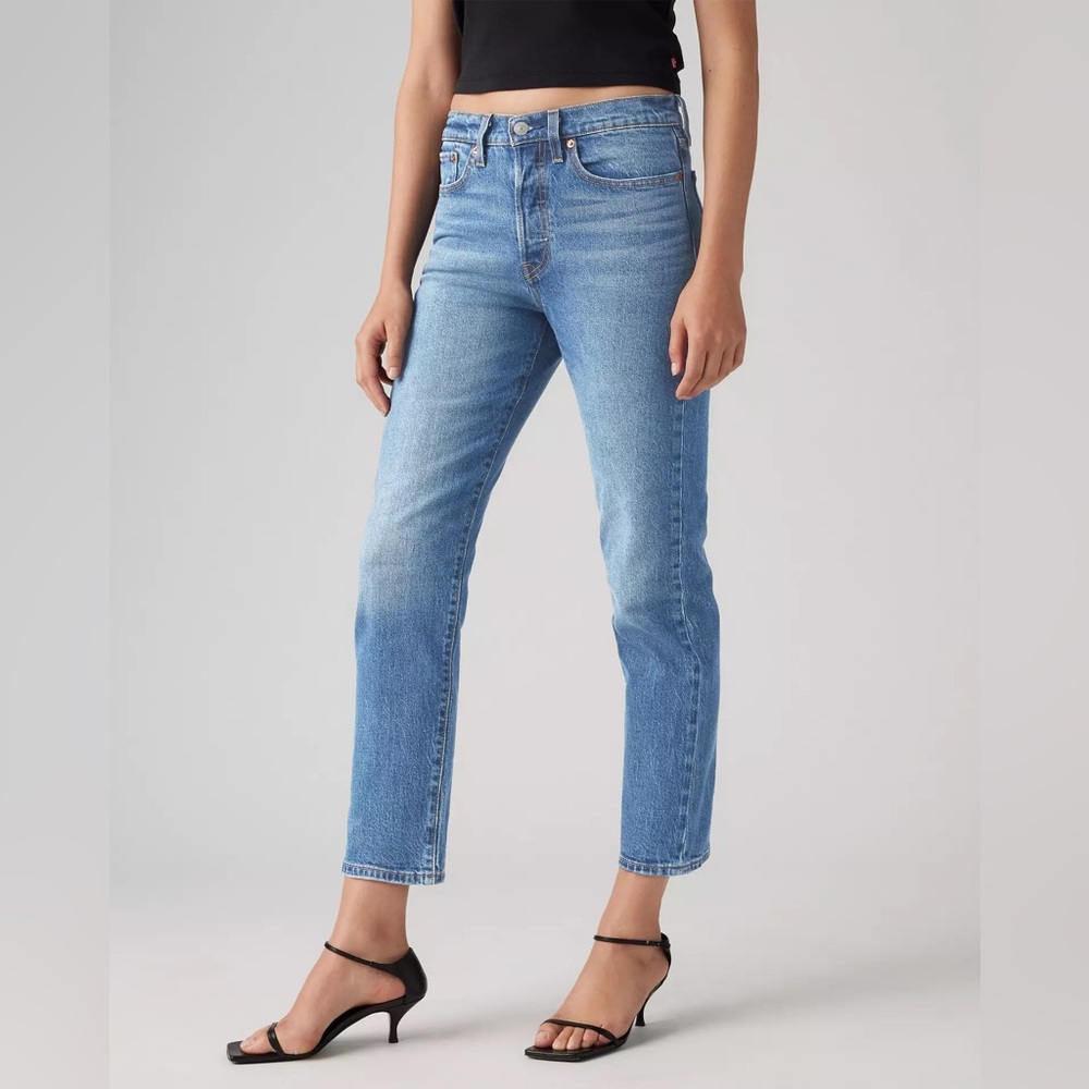 Levi’s Wedgie Straight Leg Ankle High Rise Denim Classic Mom Jeans Casual